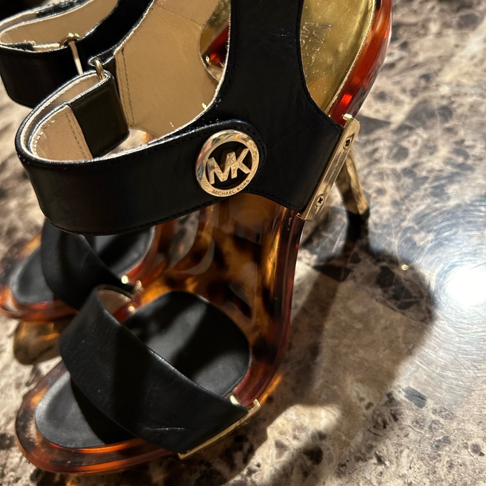 Michael Kors Leather Strap Heels 7.5 Women’s